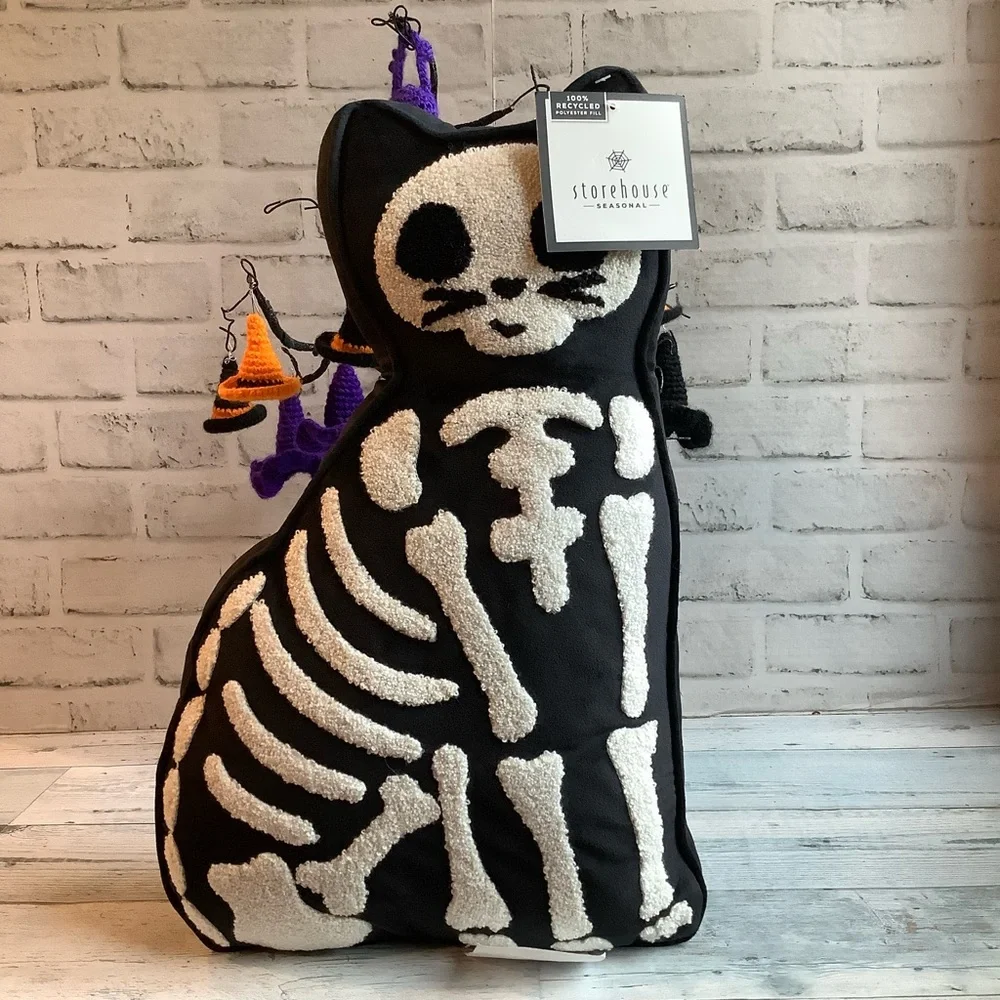 STOREHOUSE 12×20 Cat Shaped Skeleton Pillow